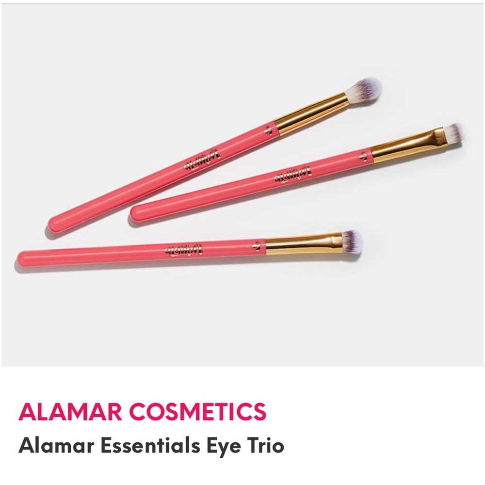 ALAMAR COSMETICS
Alamar Essentials Eye Trio Pink & Gold Makeup Brush Set